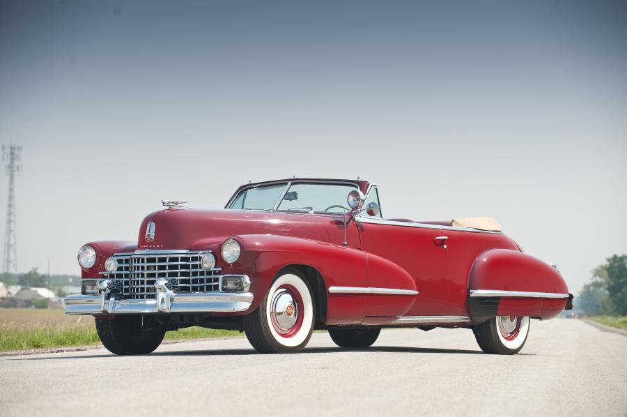  Cadillac Series 62 Convertible Coupe 1942 года  (фото 22 из 48)